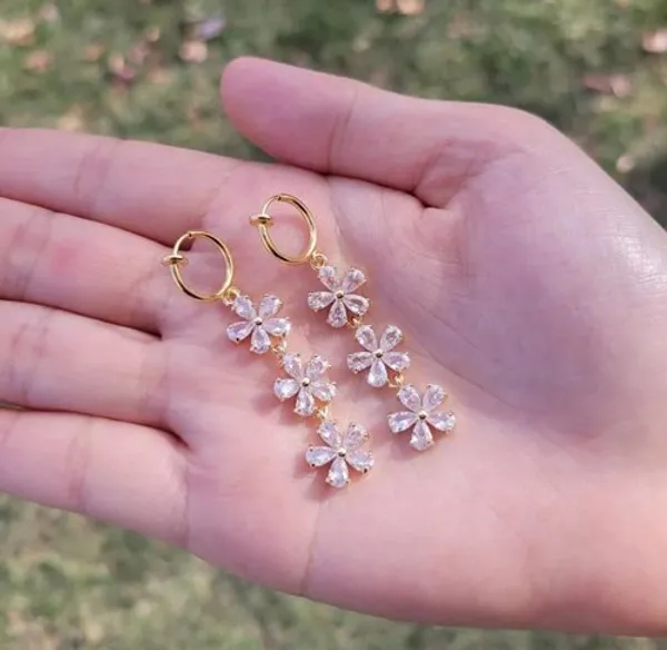 Gold_Brass_Drop_Earrings_For_Women