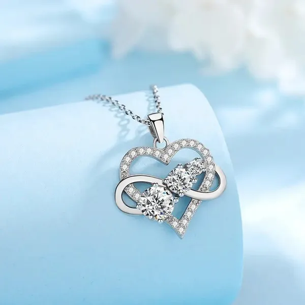 Silver-Tone_Moissanite_Heart_Pendant_Necklace_for_Women
