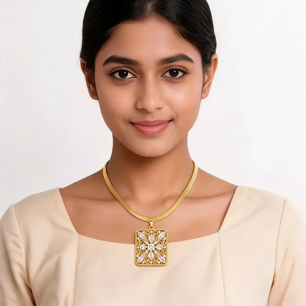 Gold_Brass_Pendant_Necklace_For_Women