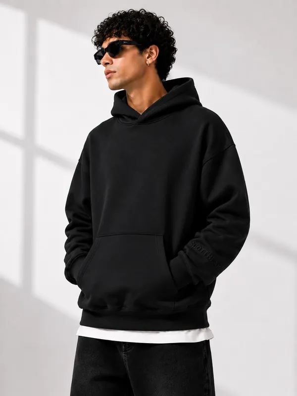 Oversized_Black_Hoodie