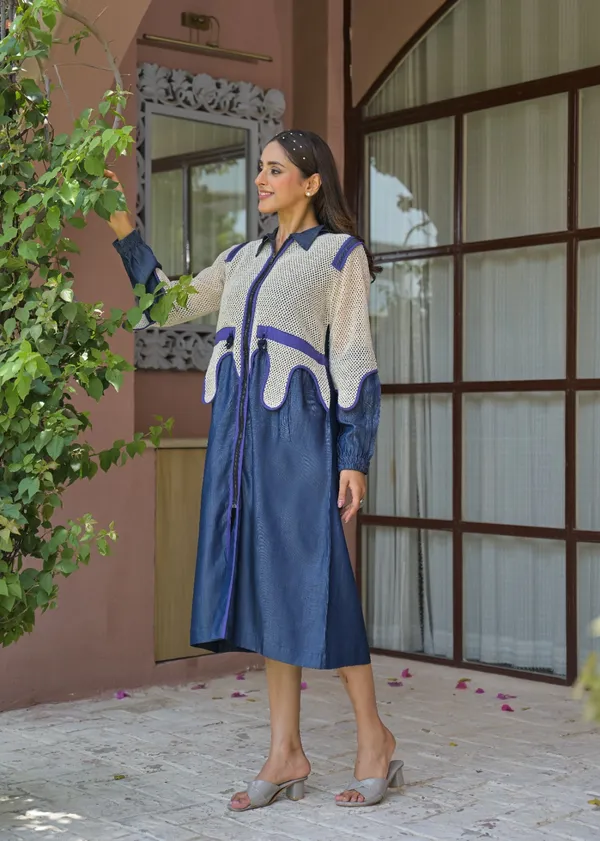 Blue_Denim_Cotton_Relaxed_Coat_Style_Dress_For_Women