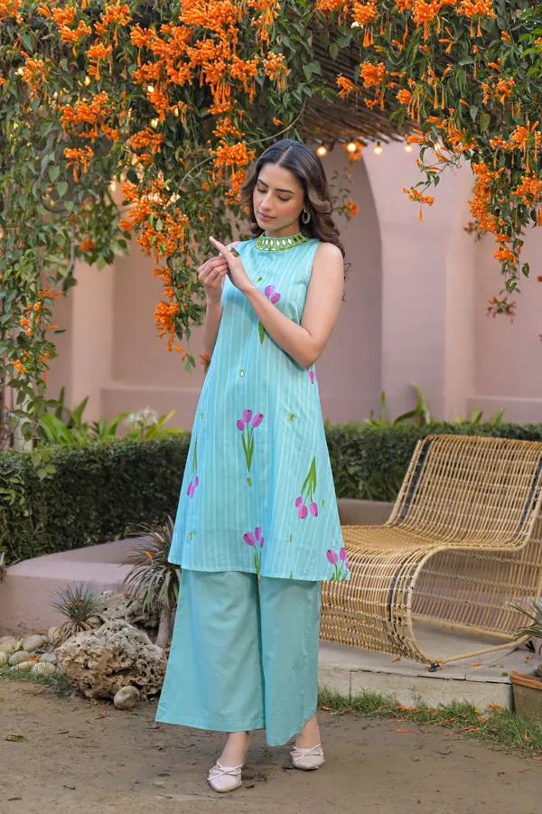 Aqua_Cotton_A-Line_Floral_Print_Kurta_Set_For_Women