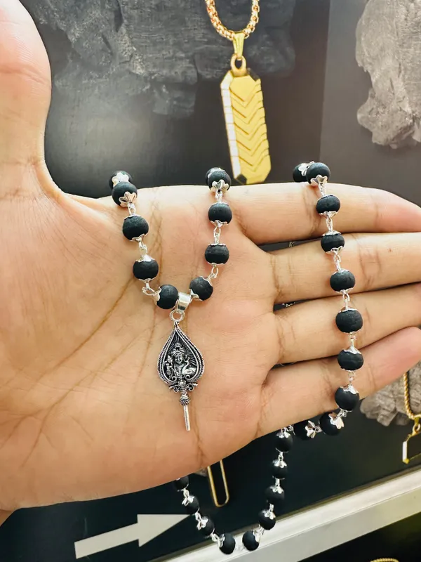 Premium_Karungali_Bracelet_With_German_Silver_Capping