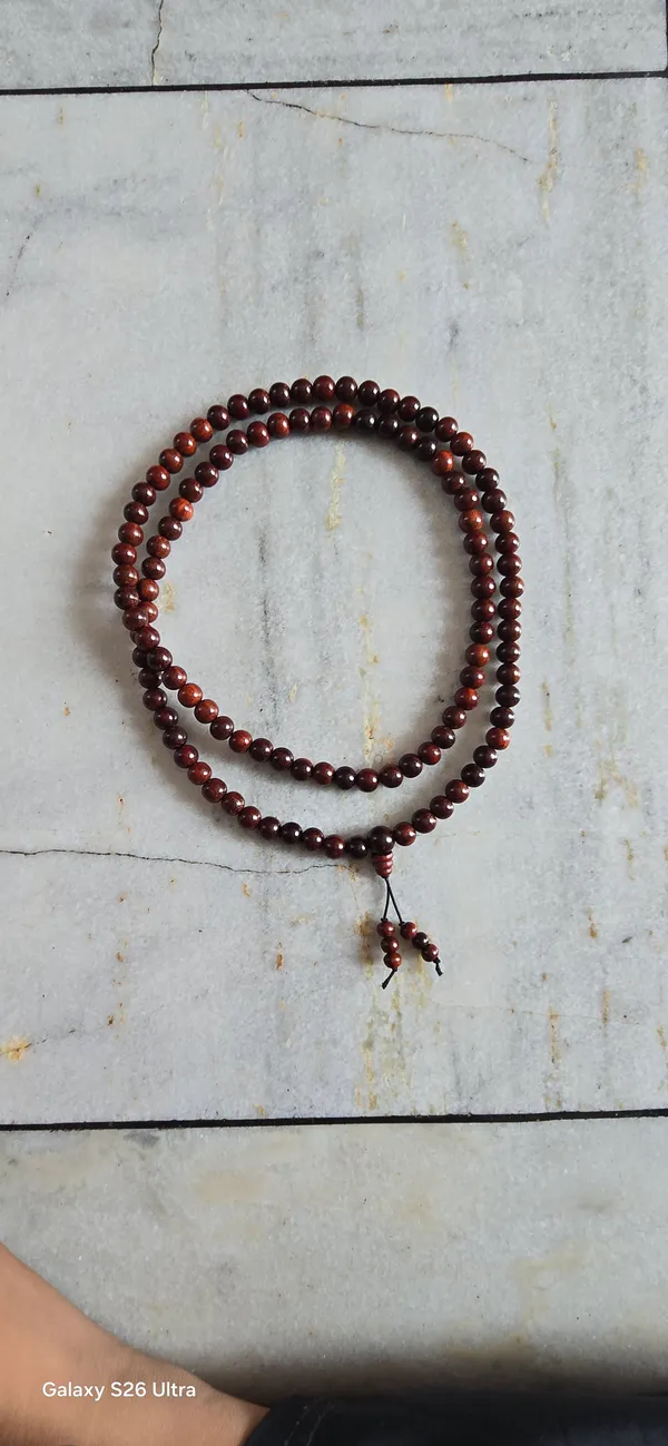 Pure_Red_Sandalwood_Elastic_Stretch_Mala_108_Beads