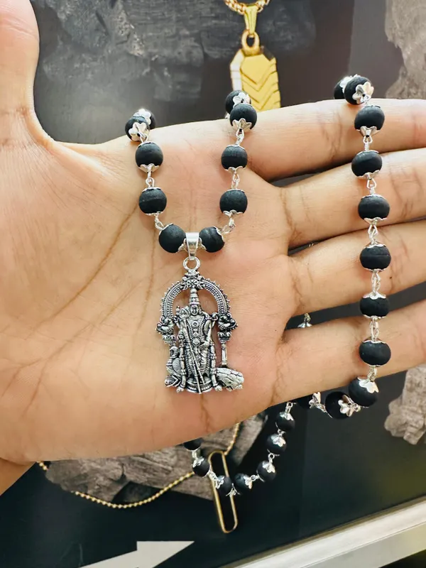 Premium_Karungali_Bracelet_With_German_Silver_Capping