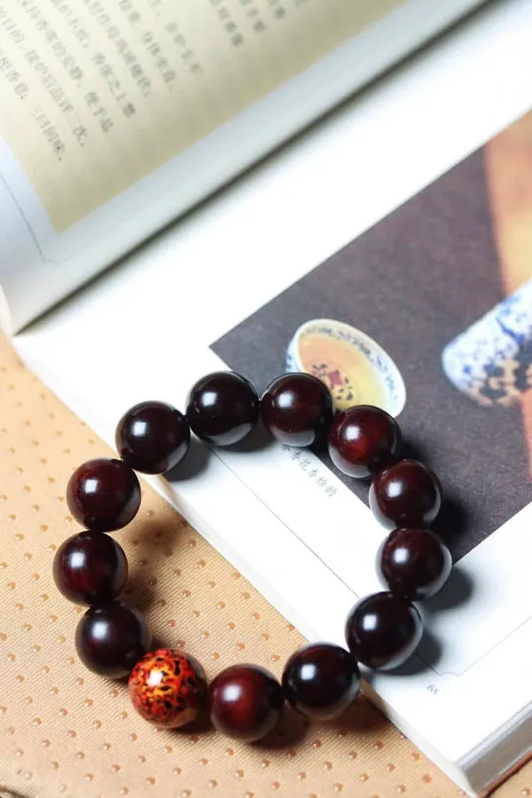 Brown_Beaded_Prayer_Mala