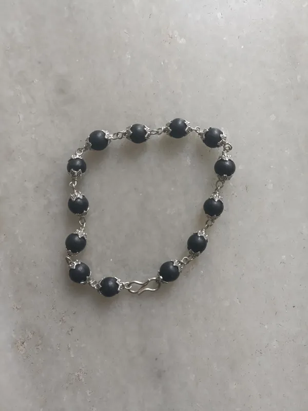 Premium_Karungali_Bracelet_with_German_Silver_Capping