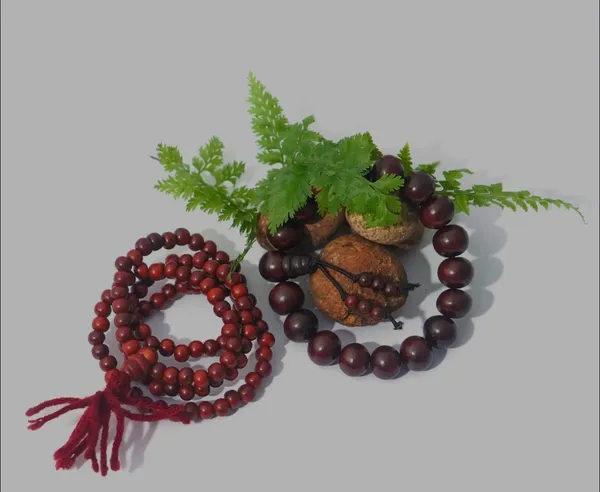 Pure_Red_Sandalwood_Mala_And_Bracelet_Spiritual_Combo_Pack