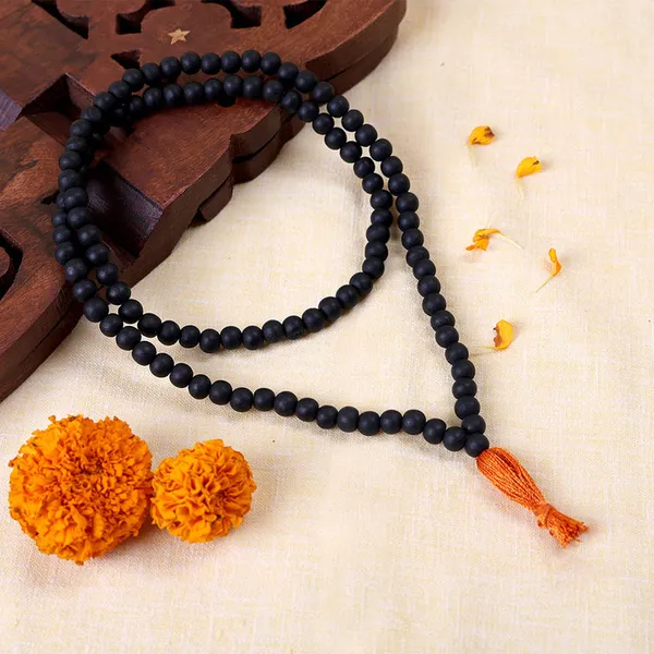 Authentic_Karungali_Mala_108_Beads_With_Yellow_Tassel
