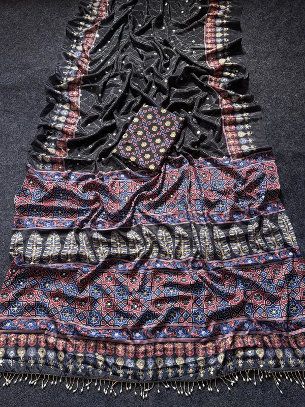 New_Arrival_Ajrakh_Mirror_Work_Saree