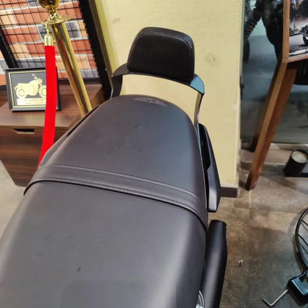 Jawa_42_Fj_Sissy_Bar_Backrest_With_Cushion_Pad_Black
