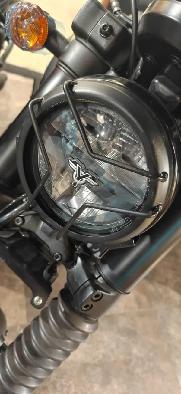 Motorcycle_Headlight_Grill_Guard