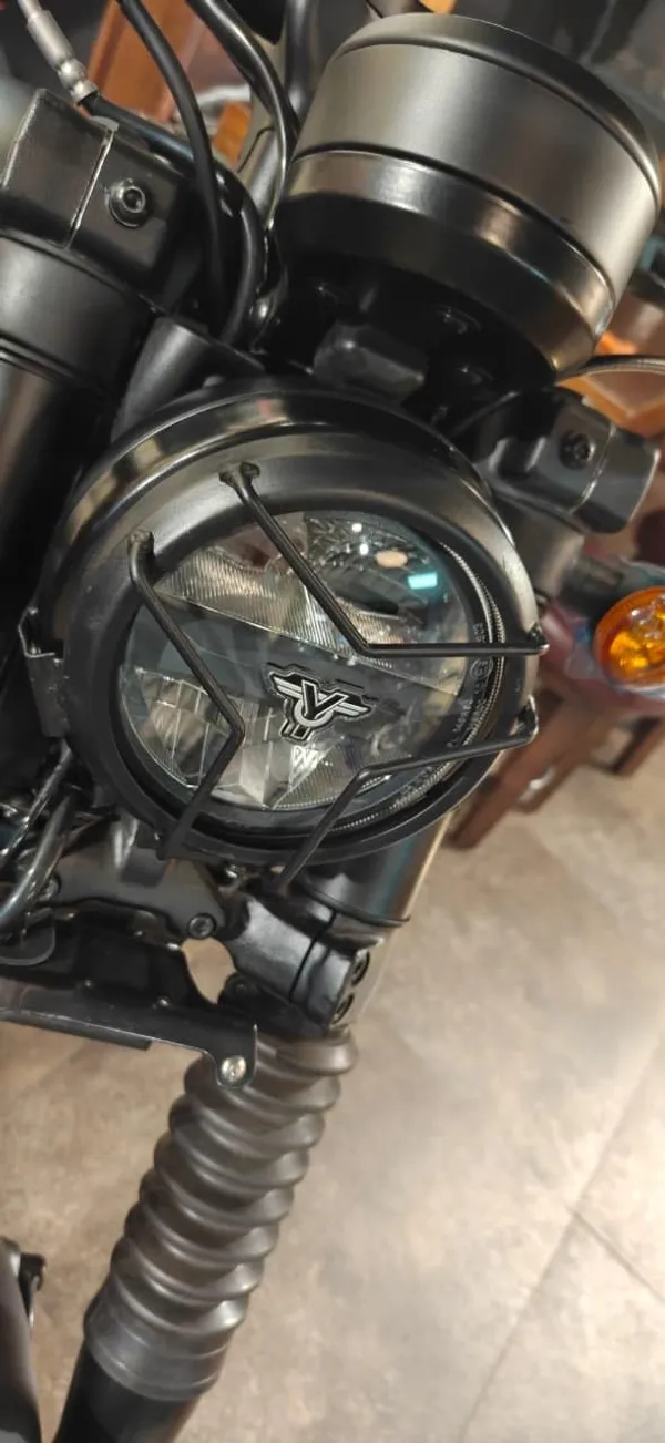 Motorcycle_Headlight_Grill_Guard