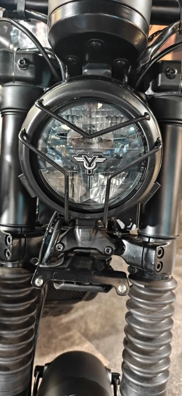 Motorcycle_Headlight_Grill_Guard