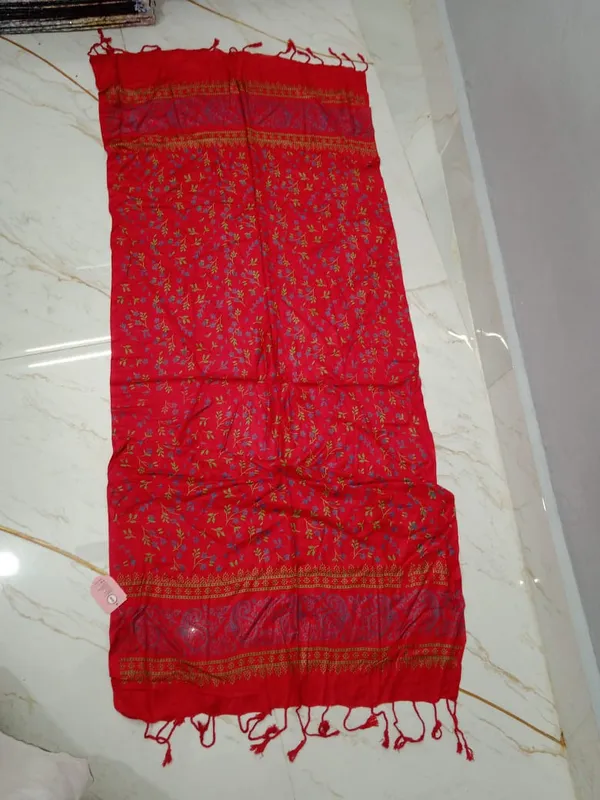 Red_Rayon_Dupatta_For_Women