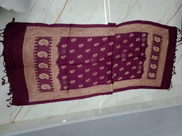 Maroon_Paisley_Print_Dupatta