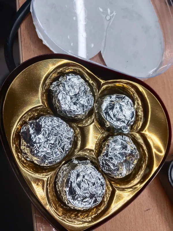 Makno_Chocolate_Makhana_Premium_Heart_Shaped_Gift_Box_Coming_Soon_Default_Title