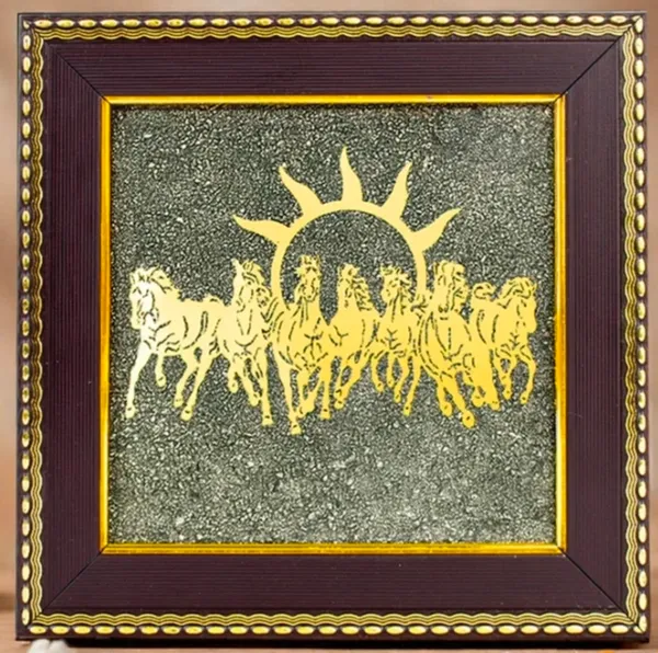 Traditional_Horse_Motif_Framed_Wall_Art