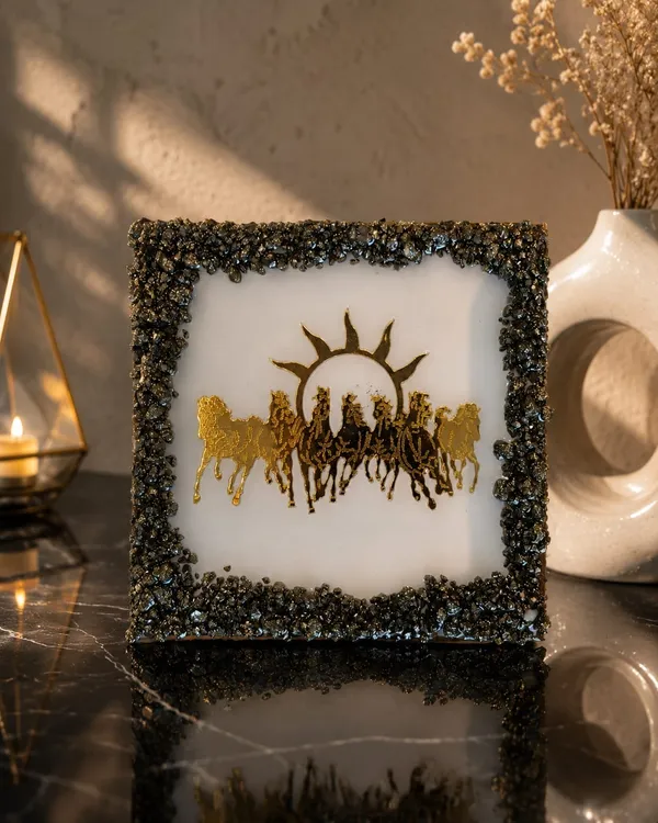 Textured_Horse_Artwork_Decorative_Frame