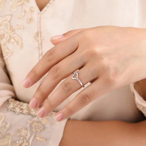 Silver_Tone_Heart_Design_Ring_For_Women