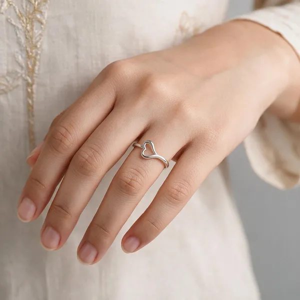 Silver_Tone_Heart_Design_Ring_For_Women