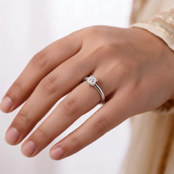 Silver_Tone_Solitaire_Stone_Ring_For_Women
