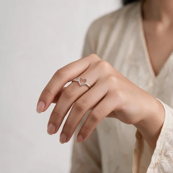 Silver_Tone_Hollow_Heart_Design_Ring_For_Women