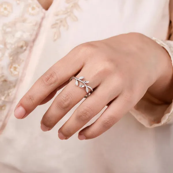 Silver_Tone_Leaf_Design_Open_Band_Ring_For_Women