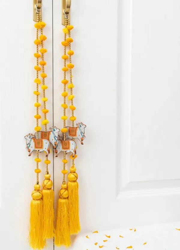 LATKAN_GOU_MATA__YELLOW_COLOR_