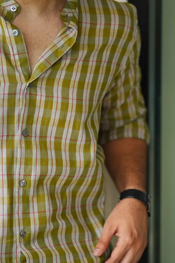 Olive_Green_Cotton_Relaxed_Fit_Checked_Casual_Shirt_For_Men