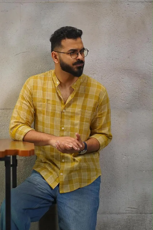 Yellow_Cotton_Relaxed_Fit_Checked_Casual_Shirt_For_Men