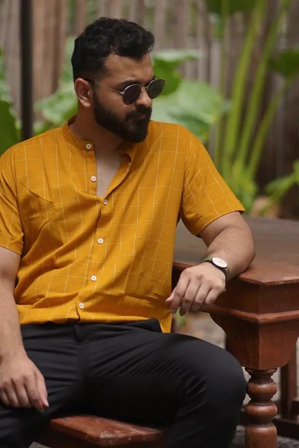 Mustard_Cotton_Relaxed_Fit_Checked_Short_Sleeve_Shirt_For_Men