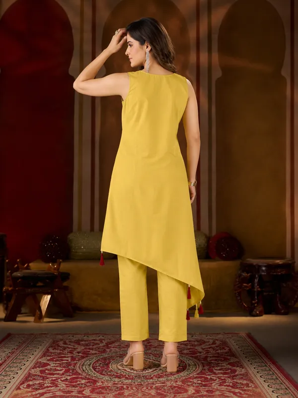 Yellow_Asymmetric_Pure_Cotton_Kutchi_Bharat_Kurta_Pant_Set