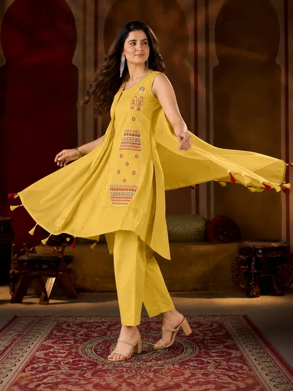 Yellow_Asymmetric_Pure_Cotton_Kutchi_Bharat_Kurta_Pant_Set