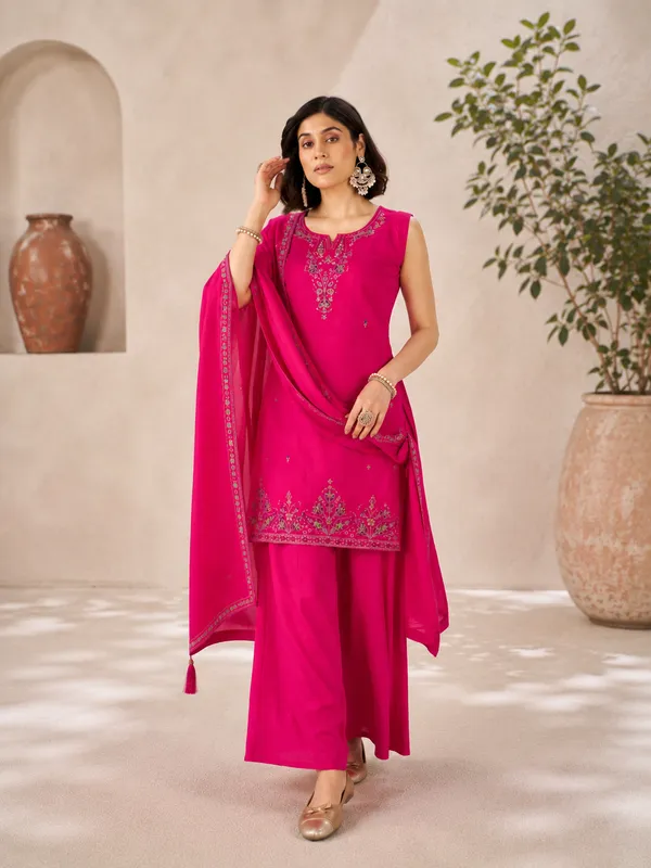 Magenta_Pink_Roman_Silk_Embroidered_Sleeveless_Kurta_Palazzo_Set_With_Dupatta
