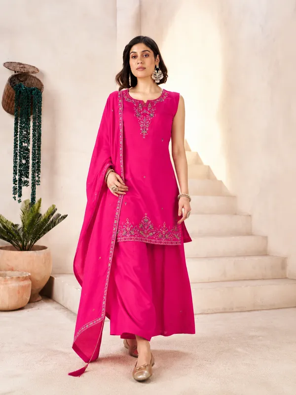 Magenta_Pink_Roman_Silk_Embroidered_Sleeveless_Kurta_Palazzo_Set_With_Dupatta