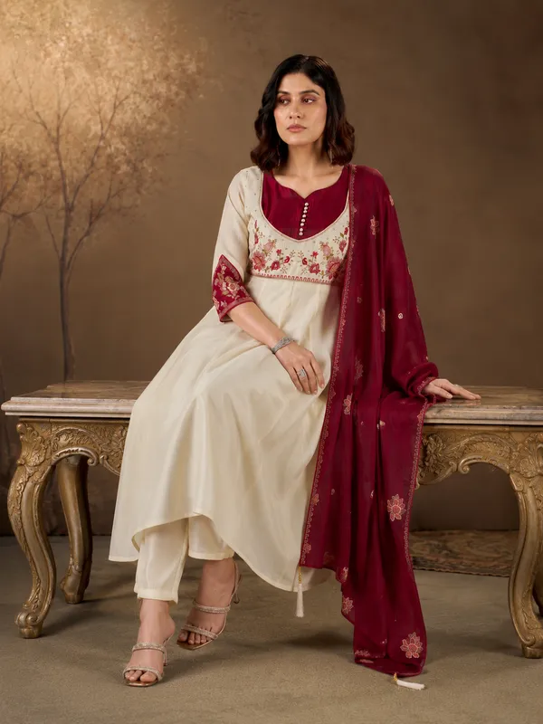 Cream_And_Maroon_Roman_Glass_Silk_Embroidered_Anarkali_Set_With_Dupatta
