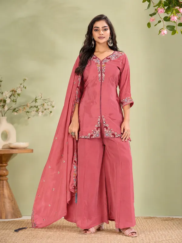 Onion_Pink_Pure_Natural_Crepe_Embroidered_Palazzo_Set