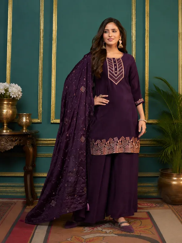 Wine_Purple_Pure_Natural_Crepe_Embroidered_Kurta_Set