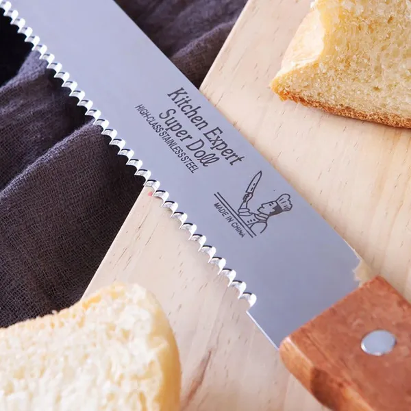 Stainless_Steel_Bread_Knife_with_Serrated_Blade,_Ergonomic_Wooden_Handle_&_Precision_Cutting_Edge_for_Bread,_Croissants,_Cakes_and_Pastries