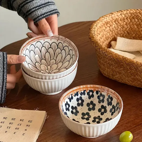 Japanese_Ceramic_Bowl_Set_of_4,_Decorative_Serving_Bowls,_Small_Snack_&_Dessert_Bowls
