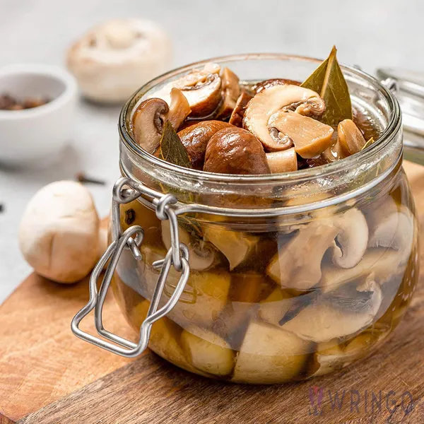 500_ml_Airtight_Glass_Storage_Jar_with_Locking_Clamp_Lid,_Food_Storage_Container_for_Kitchen,_Multipurpose_Glass_Jar_for_Spices,_Snacks,_Tea,_Pasta,_Grains,_Dry_Fruits,_Nuts_&_Other_Food_Items