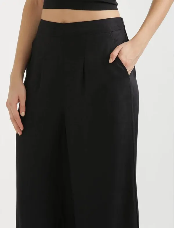 Black_Cotton_Wide_Leg_Palazzo_Pants_For_Women