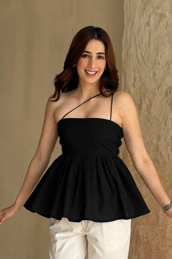 Black_Cotton_Strappy_Peplum_Top_For_Women