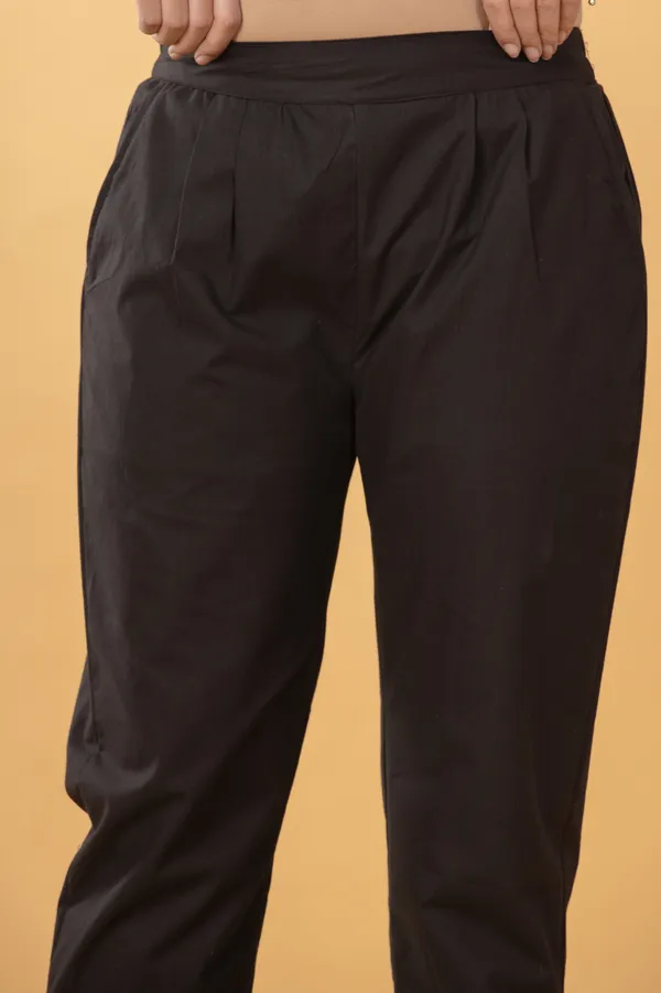 Black_Cotton_Relaxed_Fit_Ankle_Length_Trousers_For_Women