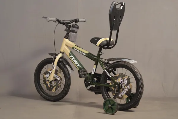 Kids_Bicycle_With_Training_Wheels