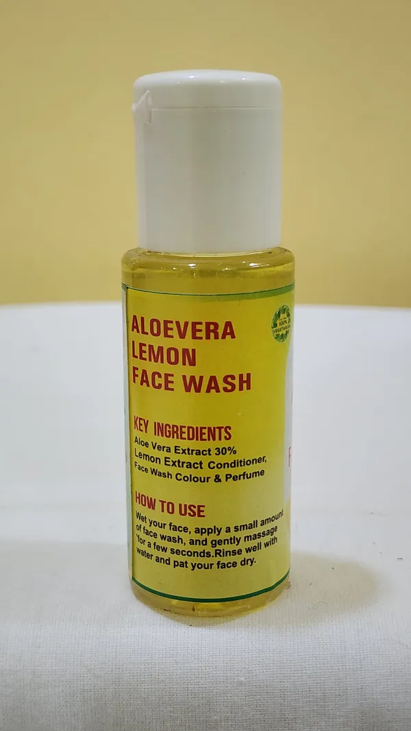 Dr._Pare_Ayurveda_Aloe_Vera_Lemon_Face_Wash