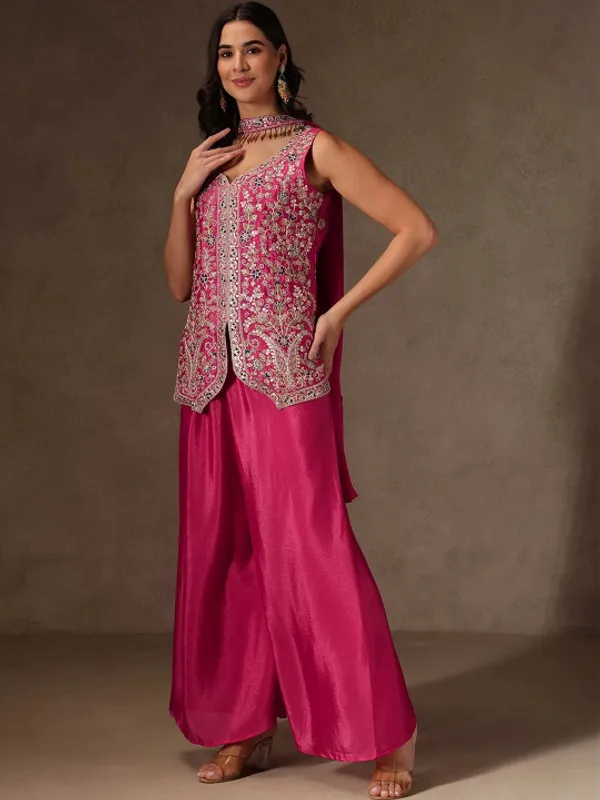 Beautiful_Embroidered_Kurta_Palazzo_Outfit