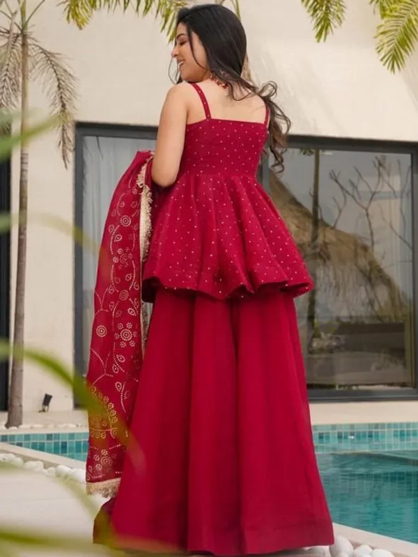 Beautiful_Kurta_Palazzo_Outfit_With_Premium__Dupatta_Set