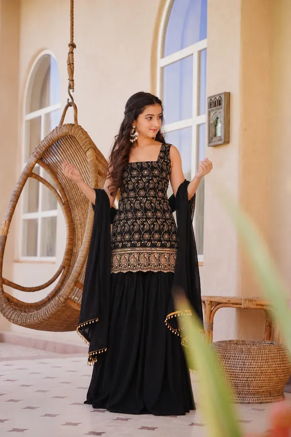 Black_Georgette_Embroidered_Anarkali_Suit_Set_For_Girls